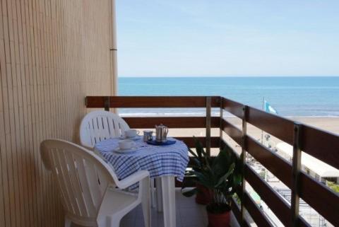 Blue Home Marina di Castagneto Carducci Dış mekan fotoğraf